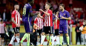 Paul onuachu kom i 2012 til fc midtjylland fra ulvenes nigerianske samarbejdsklub fc ebedei. Midtjylland Add Insult To Injury As Derry Crushed