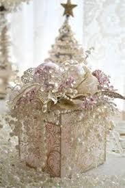 Champagne float cocktail + happy new year! 27 Champagne Christmas Decor Ideas Christmas Decorations Christmas Tree Decorations Christmas