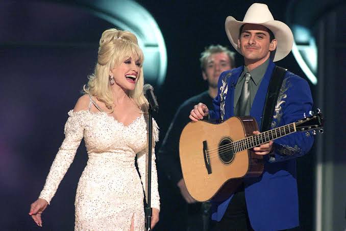 Brad Paisley gets emotional singing Dolly Parton duet solo after her death