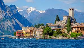 Prenota e richiedi informazioni su 1.804 case, ville e appartamenti economici e di lusso a lago di garda con 3.095 recensioni Affitti Brevi Casa Vacanze Lago Di Garda