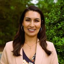 Tana Oliver's Instagram, Twitter & Facebook