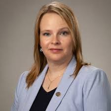 Amanda Hylton's Instagram, Twitter & Facebook