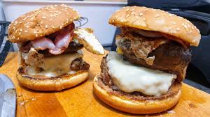 Now season the patties with salt and pepper. Tried To Copy Gordon Ramsay S 10m Yt Sub Burger Recipe A Bacon Cheeseburger And A Portobello Mushroom With An Egg Cooked Inside Impossible To Eat With Grace But Bloody Delicious Oc Foodporn