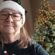 My family wants to visit Charleston for the first time during Thanksgiving.  I was checking Home2suites, Hilton House hotel, Embassy Suites and Hampton  because I see that they are in the area