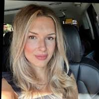 Lauren Felder's Instagram, Twitter & Facebook