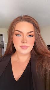 Hiyaa! I thought I'd introduce myself although I'm a little nervous! My  name is Siobhan but commonly go by Toria as it's easier online! I'm 24 and  from the UK! 🩵 I'm