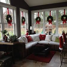 19 Ways You Can Use Modern Furnishings To Design The Interior Decor Of A Sun Room Conservator Christmas Apartment Christmas Living Rooms Sunroom Decorating