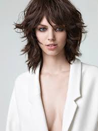 Coupe de cheveux mi long dégradé effilé | frisuren, haarschnitt … you can explore more about cheveux on this site. Coupe De Cheveux En Degrade Mi Long