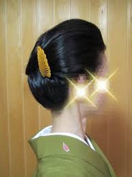 着物の髪型 30代40代 自分で簡単に出来る結い上げスタイル14選 シニヨン 髪型 ヘアスタイリング