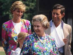 Bekijk meer ideeën over prins charles, diana, prinses. Biograaf Elizabeth Huwelijk Van Charles En Diana Voltrok Zich Als Een Treinramp Show Ad Nl