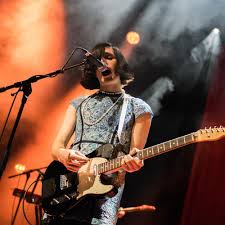 I wanna destroy myself, tell em all to go to hell, my zero. Ezra Furman Albums Songs Playlists Listen On Deezer