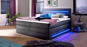 Bokspringbett cift ikiz yatak otelyatagi bazali yatak modeline ait detay sayfasi. Schwarzes Boxspringbett Mit Bettkasten Und Beleuchtung Tollocan