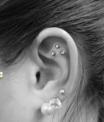 Custom Triangle Cartilage Piercing By Frog Alley Tattoo And Leather Works Middlebury Vt Earings Piercings Cute Ear Piercings Ear Jewelry