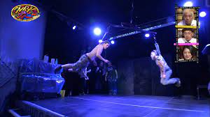 閲覧注意】体に直接フックを刺し、体を吊るす…驚愕のカウンターカルチャー「ボディサスペンション」世界最大イベントに潜入 #クレイジージャーニー -  Togetter