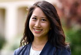 Ellen Hsu's Instagram, Twitter & Facebook