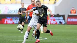 Про це інформує патрульна поліція львівської області. Lviv Ruh Match Perenesenij Na Neviznachenij Termin Futbol 24