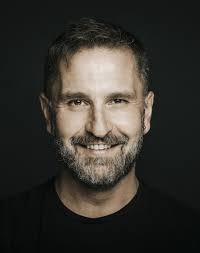 Perfume: The Story of a Murderer (2006)