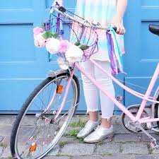 Diy Fahrrad Upcyceln 4 Geniale Ideen Um Dein Fahrrad Aufzupimpen Fahrrad Kaufen Fahrrad Ideen