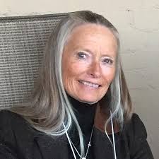 Cries from the Lost Island: Gear, Kathleen O'Neal: 9780756417444:  Amazon.com: Books