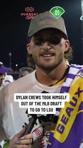 Dylan Cr's Instagram, Twitter & Facebook