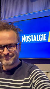 Ce matin en studio chez @nostalgieplus pour préparer une série d’interviews  qui passeront durant la période de Noël 🎄 toujours un plaisir d’être  interviewé par @fredmaltesse
