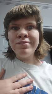 Hello my name is Kim Yuna I am 19 years old I am from South Korea Seoul  city but now I am in the Dominican Republic I would like to have friends  🫶♥️