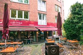 Lll➤ jetzt schnell und einfach unternehmen im telefonbuch hamburg von gelbe seiten finden. Cafe Strauss Restaurant Und Biergarten In Hamburg Eimsbuttel