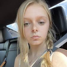 How to improve portrait painting skills and get accurate dimensions of a  face?