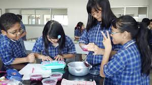 So i've been binge watching a lot of you tubers who are playing on minecraft survival servers. Life Skills Di Smp Karangturi Sekolah Nasional Karangturi