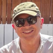 Michael J. Fox makes rare public appearance as he leaves Chiltern Firehouse  in a wheelchair SEE MORE: https://trib.al/dxd4AM6