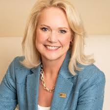 Cynthia Stender's Instagram, Twitter & Facebook