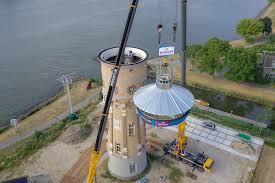 As well as zwijndrecht proper, the municipality includes the village of burcht. Video Watertoren Zwijndrecht Krijgt Nieuwe Kroon Van 25 Ton Cobouw Nl