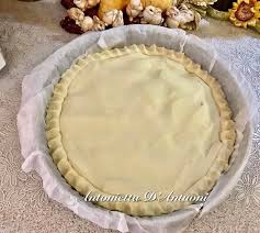 È perfetta si calda che fredda. Torta Salata Con Pasta Sfoglia E Ripieno A Sorpresa Foto Passo Passo