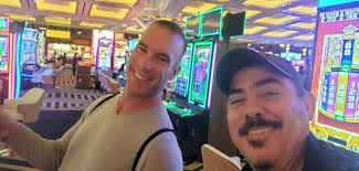 Who are your favourite YouTubers to watch before going away? My top 3 are  Hangoversand Handpays, Travel Ruby and The Vegas CoinShow. All different  but excellent and can help decide where to