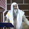 Pada tahun 661m khalifah ali bin abu talib meninggal dunia, akibat dibunuh oleh kaum khawarij. 1