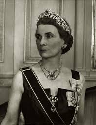 Birgitte Duchess Of Gloucester Engagement Ring The Duchess Of Gloucester And Her Magnificents Jewels Late 1940s Royal Jewels Royal Tiaras Royal Jewelry