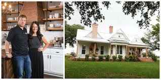 While chip and jo have closed the fixer upper. Pin On Country Homes