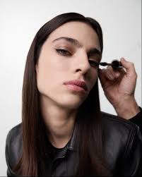 Drop the Look — Aurélie Joly