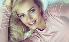 Modelka Donatana i Cleo w gorącej rozbieranej sesji! Poznajcie Sandrę  Traczyk!