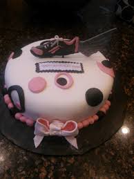 There's no better place in if you are running short of ideas for birthday messages for your girlfriend, this is where you'll find what you're looking for. Running Track High School Girls Birthday Cake Cakecentral Com