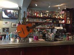 Musique live au top et patron souriant ! julien louët. The Bar Bild Von La Chope Des Puces Saint Ouen Tripadvisor