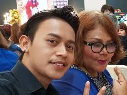 Ibu Virgoun Niat Pindah Agama demi Pacar Berondong