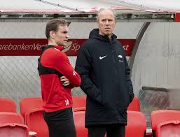 Keystone runes are the most powerful. Vype9y0clkirgm