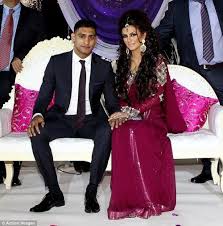 Amir Khan Is A Well Known International Boxer Champion Celebrity Bride Indian Bride Indian Wedding Couple Photography