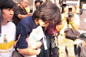 Amos yee pang sang (ga) youtuber singaporiano (it); Under The Angsana Tree Freeamosyee Hong Lim Park