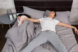 Zehn im bett, kinderlied für kinder zum lernen und singen. Dieses Bett Beendet Den Nachtlichen Kampf Um Den Platz Im Bett Wienerin