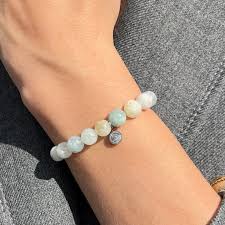 Aquamarin-Kaninchen-Armband Feines Perlenarmband