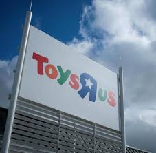 A regional toys r us manager in hamburg, n.y., has been charged with murder after police say he killed an employee in the store and later consoled other workers who were grieving steps away from. Toy R Us Spielwarenkette Sucht Kaufer Fur Deutsche Filialen Welt