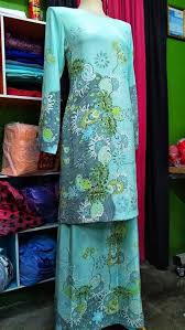 See more ideas about baju kurung, sewing, baju melayu. Baju Kurung Johor Perempuan 20 Ide Baju Melayu Perempuan Tradisional Jm Jewelry Ulusal Kiyafeti Endonezya Da Bu Kulturel Ve Etnik Acidan Farkli Ulkenin Bircok Bolgesel Kiyafetinden Biridir Fayt Lan