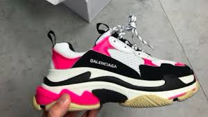 Balenciaga triple s sneaker white pink blue. Triple S Style Her Ie